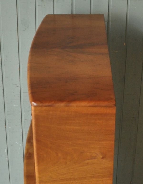 アンティークのキャビネット アンティーク家具 高級な英国家具、アンティークディスプレイキャビネット(カクテルキャビネット)。天板もピカピカにお直ししました。(m-488-f)