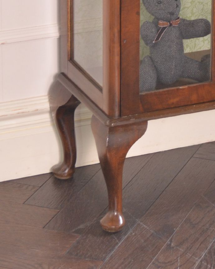 アンティークのキャビネット　アンティーク家具　英国のコンパクトなアンティークガラスキャビネット（飾り棚） 。きちんと支えます。(m-570-f)