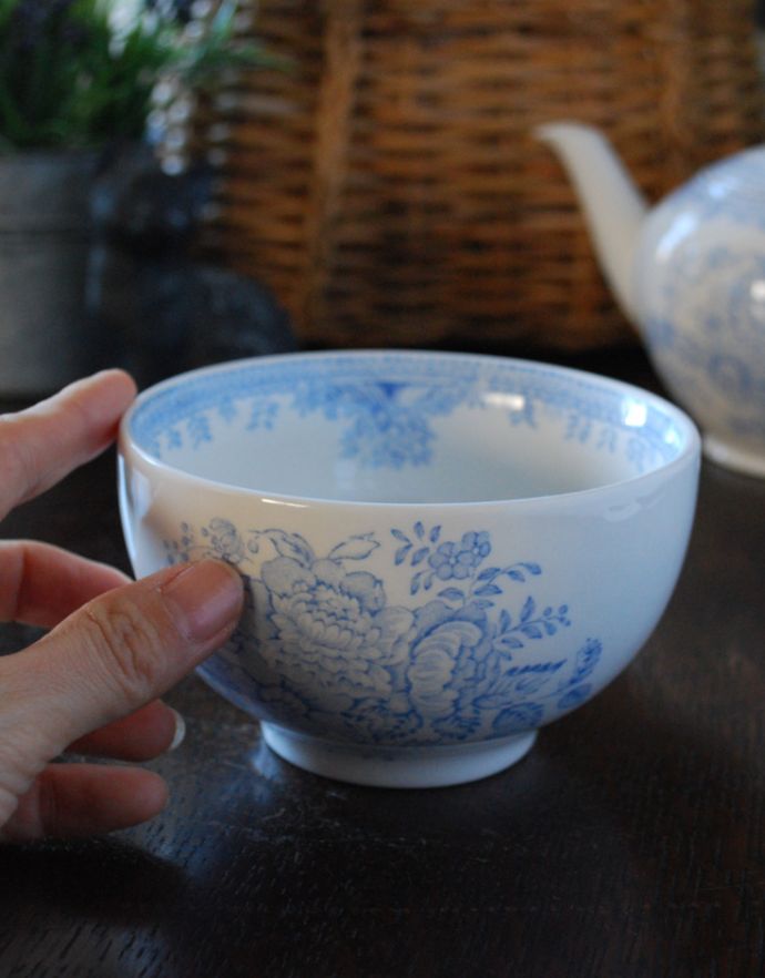 バーレイ食器 インテリア雑貨 英国輸入雑貨 バーレイ社のシュガーボウルM(ブルーアジアティックフェザンツ)。テーブルの上で華やかな存在感があります。(n1-195)