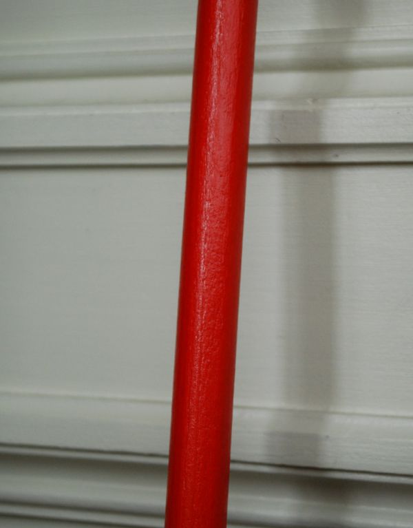 掃除・洗濯グッズ インテリア雑貨 ステッチが可愛い麦わらのホウキ(L)。持ち手は天然木を使用しています。(n16-109)