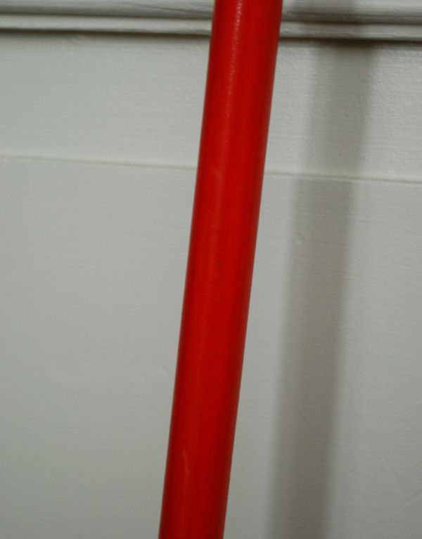 掃除・洗濯グッズ インテリア雑貨 ステッチが可愛い麦わらのホウキ(S)。持ち手は天然木を使用しています。(n16-110)