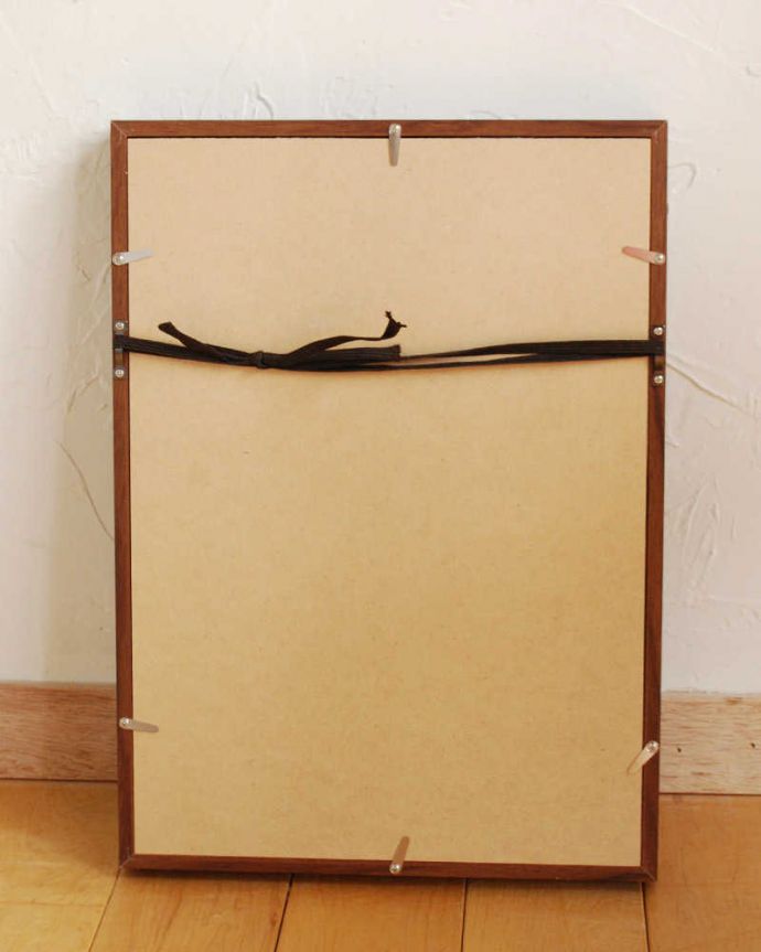 リビング雑貨 インテリア雑貨 アートフレーム エッフェル塔(フランス)。裏面には壁に掛ける金具が付いているので、簡単に取り付けることができます。(n7-111)