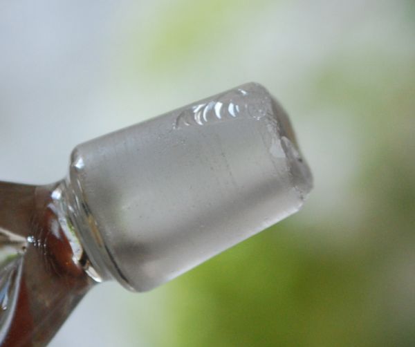 デザートグラス、ボウル(器)　アンティーク雑貨　アンティーク香水ボトル、アンティークプレスドグラス。アンティークのため、多少の欠け・傷がある場合がありますが、使用上問題はありませんので、ご了承下さい。(pg-2841)