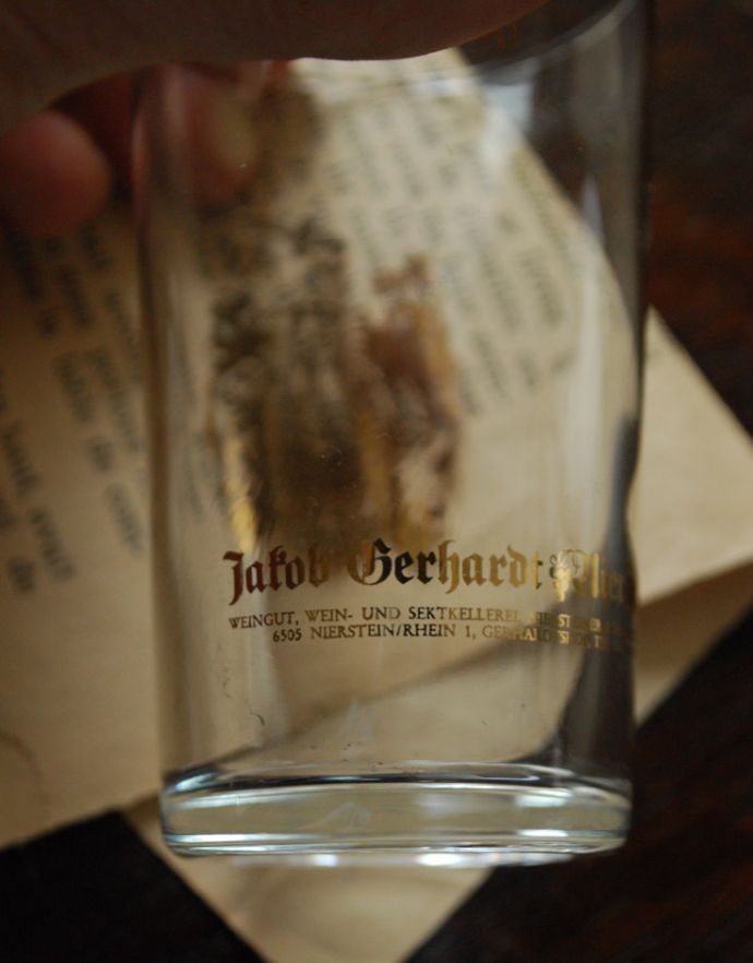 アンティーク 雑貨のガラス小物 アンティーク雑貨 イギリスで見つけたアンティークグラス。ダイニングに置いてあるだけで素敵な雰囲気を作ってくれます。(pg-3381)