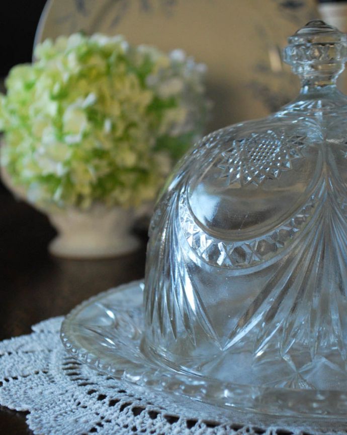 一度は使いたいアンティークプレスドグラスのケーキドーム(pg-3565