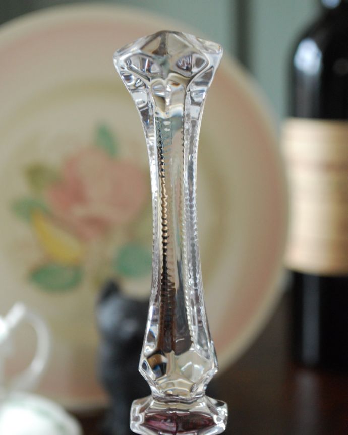 オブジェ、ベル　アンティーク雑貨　情熱的なガーネット×クリアガラスの２トーンカラーのベル、アンティークプレスドグラス。アンティークのため、多少の欠け・傷がある場合がありますが、使用上問題はありませんので、ご了承下さい。(pg-3830)