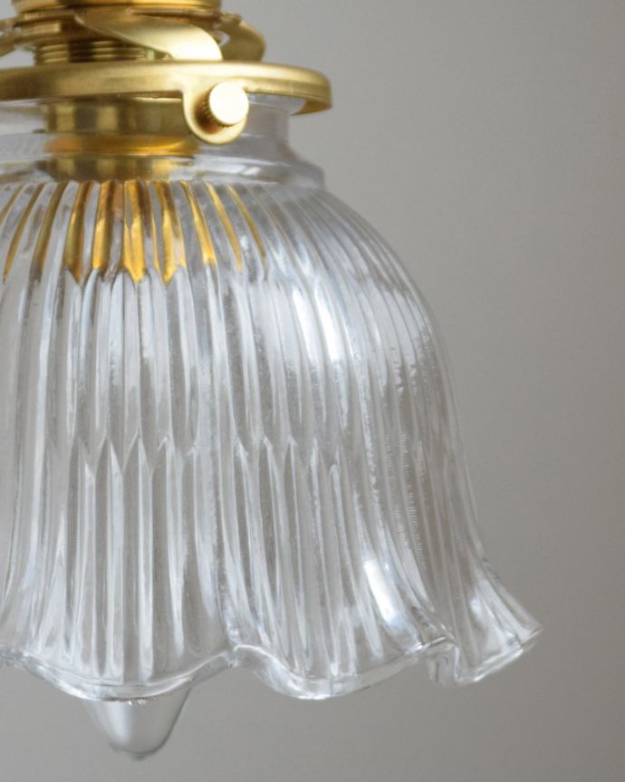 ペンダントライト　照明・ライティング　ペンダントライト （コード・シャンデリア電球・ギャラリーA付き）。日中もお部屋の可愛いポイントになります。(pl-064)