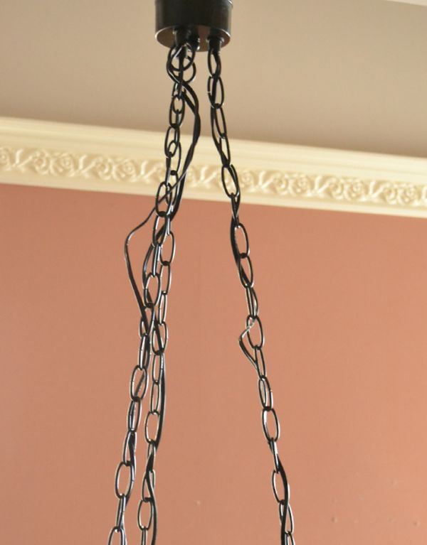 照明・ライティング　アンティーク風エンジェルペンダント３灯ランプ（ホワイト）。直結シーリングタイプでお届けいたします。(pl-123)