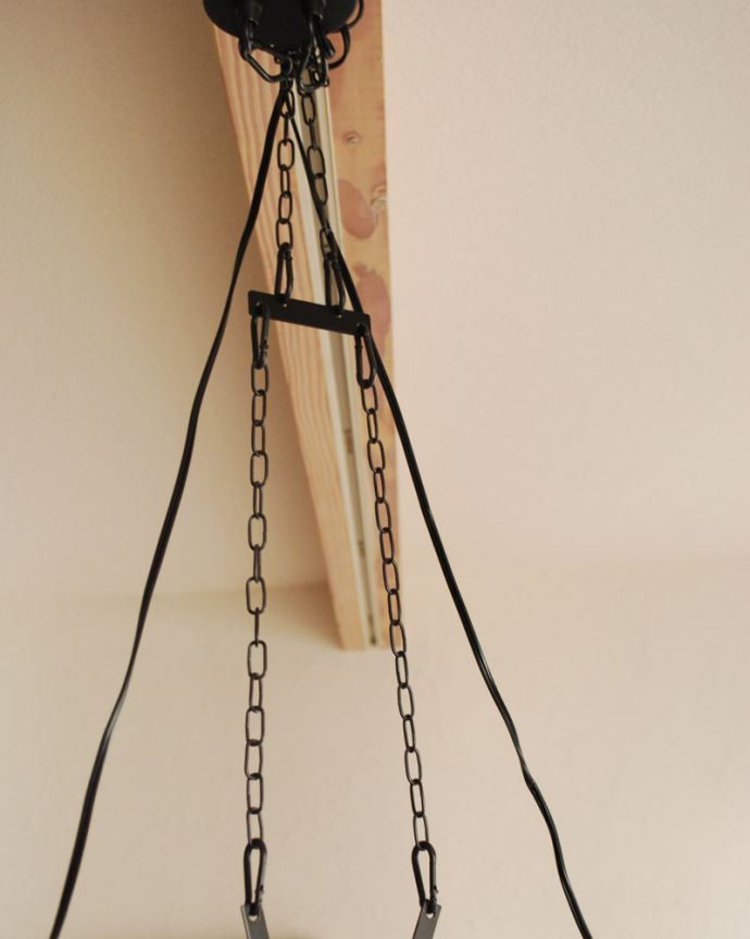 ペンダントライト 照明・ライティング 左右に伸び縮み、角度調整可能なペンダントライト(グレー)(電球なし)。チェーンが付いているので、強度があります。(pl-158)