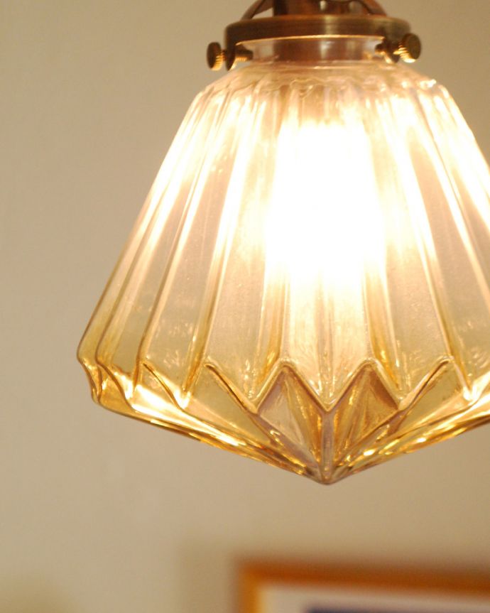 スポットライト 照明・ライティング アンバーカラーのスポットライト(ダクトレール専用)(電球なし)。明かりを点けると温かく綺麗に灯ります。(pl-164)