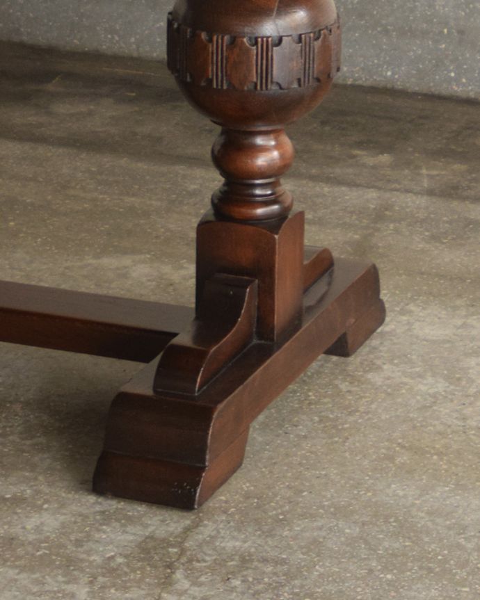 アンティークのテーブル　アンティーク家具　英国アンティーク家具、2本脚のドローリーフテーブル（伸張式テーブル）。キチンとお直ししました。(q-1013-f)