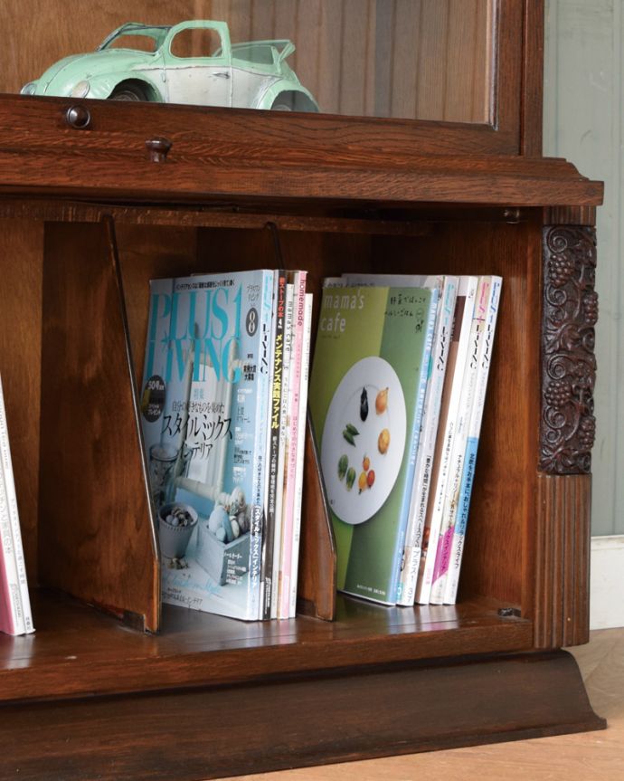 アンティークのキャビネット アンティーク家具 小さくて置きやすいスタッキングブックケース、英国輸入のアンティークキャビネット。雑誌などもしまえるのでリビングや書斎、子供部屋などで重宝します。(q-1090-f)