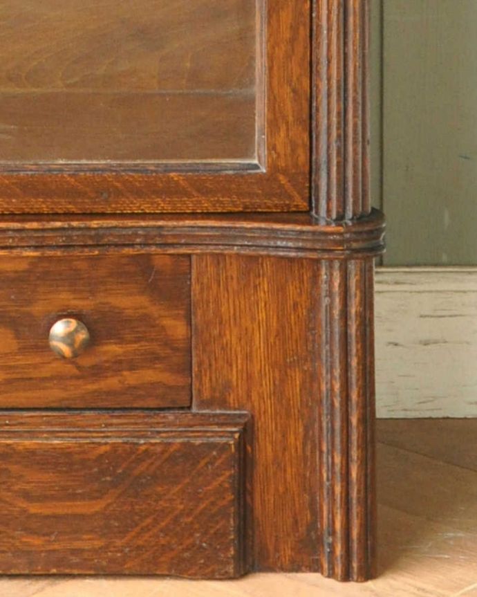 アンティークのキャビネット　アンティーク家具　珍しい引き出し付き！グローブ・ヴェルニッケ社のアンティークスタッキングブックケース（本棚） 。きちんと支えます。(q-1093-f)