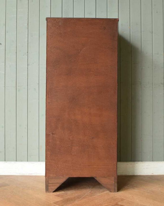 アンティークのチェスト　アンティーク家具　ウォルナット材のアンティーク英国家具、美しいチェスト（トールボーイ）。修復してあるので後姿もキレイです。(q-1114-f)