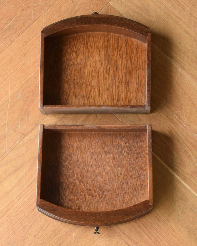 アンティークのテーブル　アンティーク家具　英国アンティークの家具、引き出し付きのテーブル（ドラムテーブル）。。(q-1130-f)