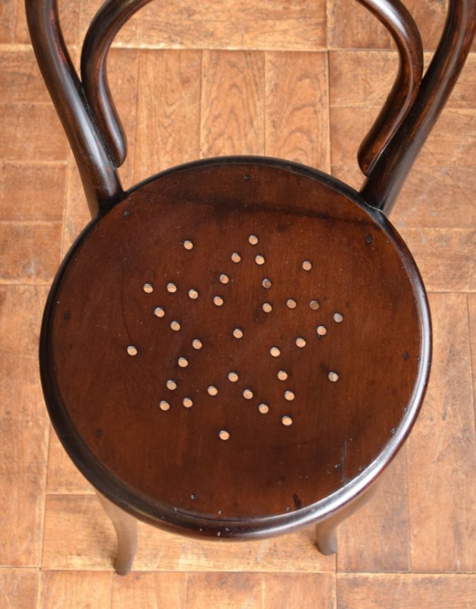 カウンターチェアにオススメのアンティークベントウッドハイチェア(q