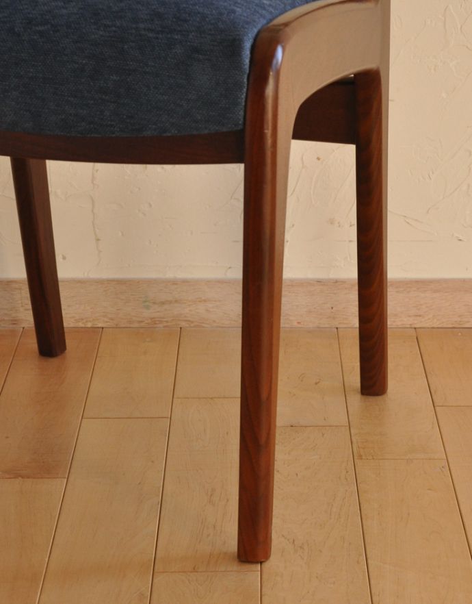 G-PLAN(Gプラン)　アンティーク チェア　長く使える北欧インテリア、シンプルなダイニングチェア。きちんとお直ししていますので、大柄な男性でも安心してお掛け下さい。(q-157-c)