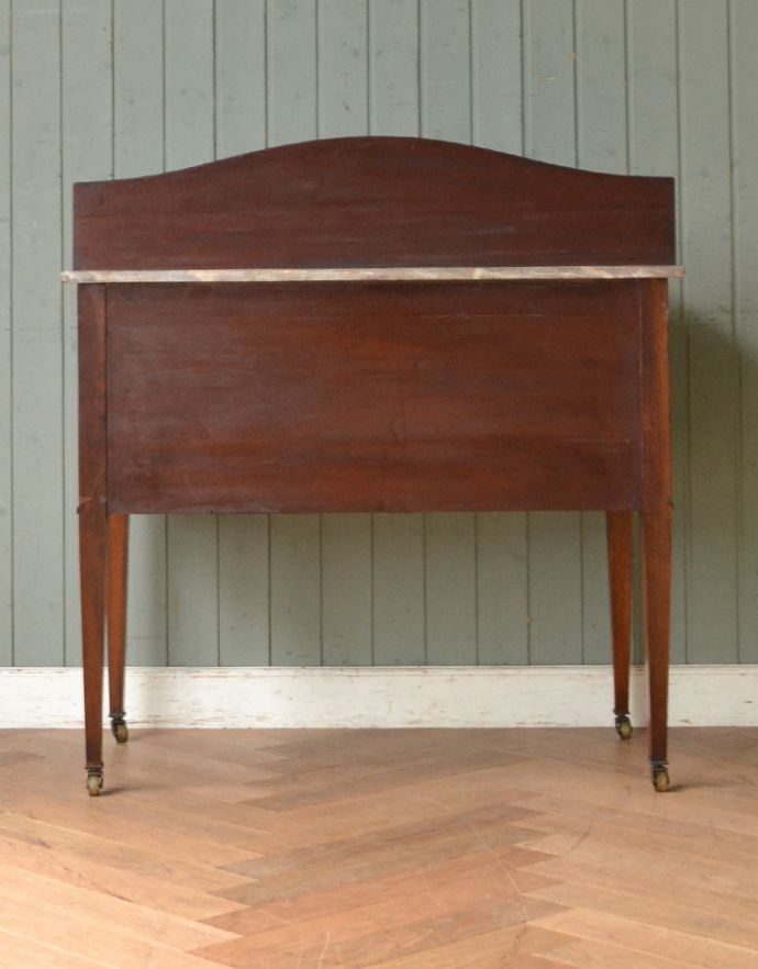 サイドボード　アンティーク家具　英国の素敵なアンティーク家具、大理石天板のウォッシュスタンド。キチンとメンテナンスしてあるので、裏側もキレイです。(q-381-f-1)