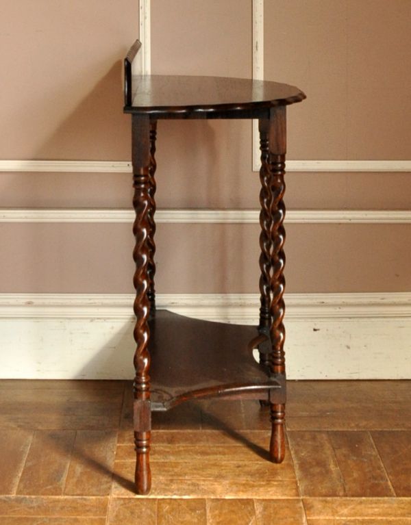 ロイドテーブル アンティーク家具 小さなアンティーク家具、英国スタイルのコンソールテーブル。サイドはこんなにスッキリ!場所を取らないので使いやすいです。(q-419-f)