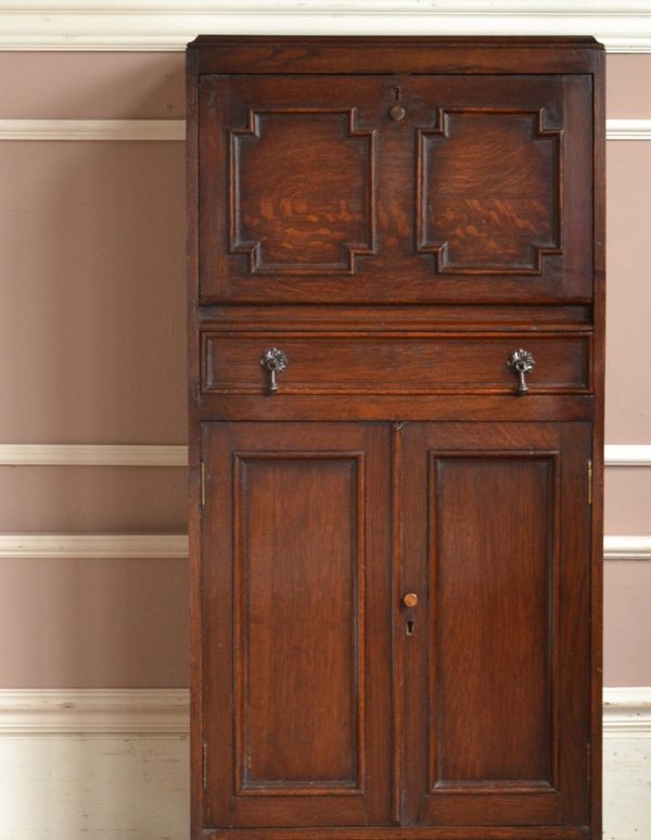 アンティーク家具 イギリスから届いたアンティーク家具、ライティングビューロー(デスク)。外国製のビューローは装飾があちこちにあるので、絵になるアイテム。(q-432-f)