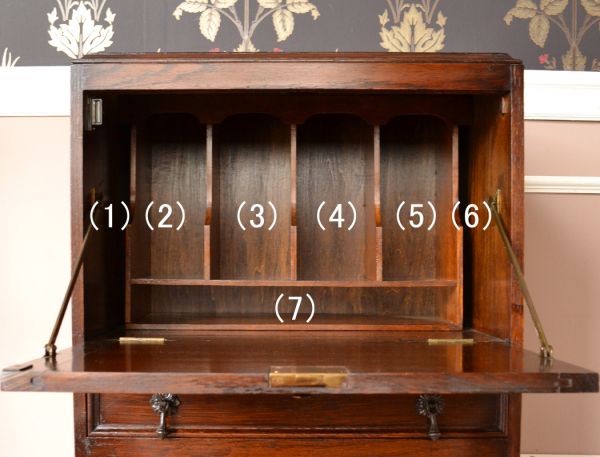 アンティーク家具 イギリスから届いたアンティーク家具、ライティングビューロー(デスク)。棚に化粧品を片付ければ、奥様のドレッサー代わりにもなりますよ。(q-432-f)