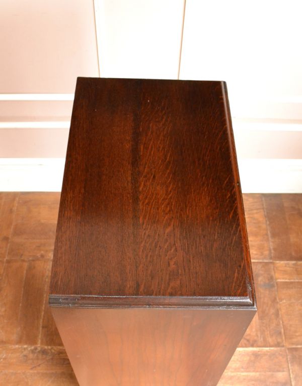 アンティーク家具 イギリスから届いたアンティーク家具、ライティングビューロー(デスク)。天板もピカピカにお直ししました。(q-432-f)