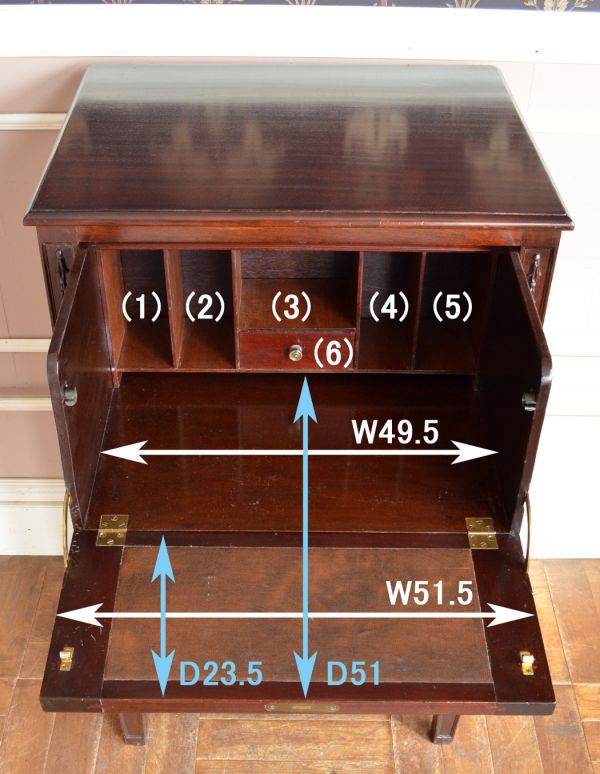アンティーク家具　アンティークの英国家具、華やかなライティングビューロー。この通り天板は広々しているので、パソコンデスクとしても活躍してくれます。(q-433-f)
