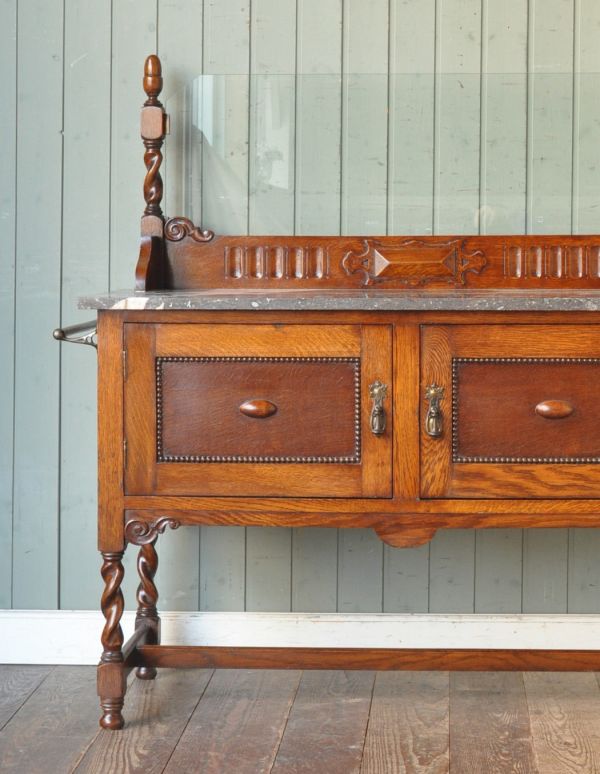 ウォッシュスタンド アンティーク家具 アンティークの英国家具、大理石天板のウォッシュスタンド。女性らしい温かみがあります。(q-435-f)