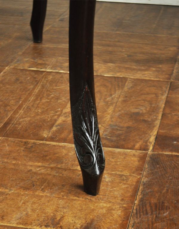 アンティーク家具　高級感あるマホガニー材のアンティーク家具、英国のホールテーブル。キチンとお直ししました。(q-451-f)
