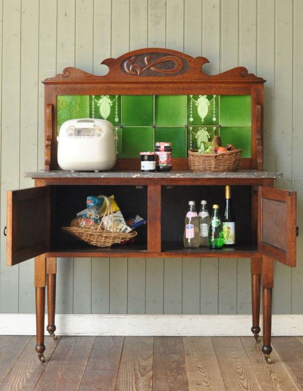 アンティーク家具 アンティークの英国家具、美しいグリーンのタイル付きウォッシュハンドスタンド。扉の中は、仕切りがなく、つながっています。(q-461-f)