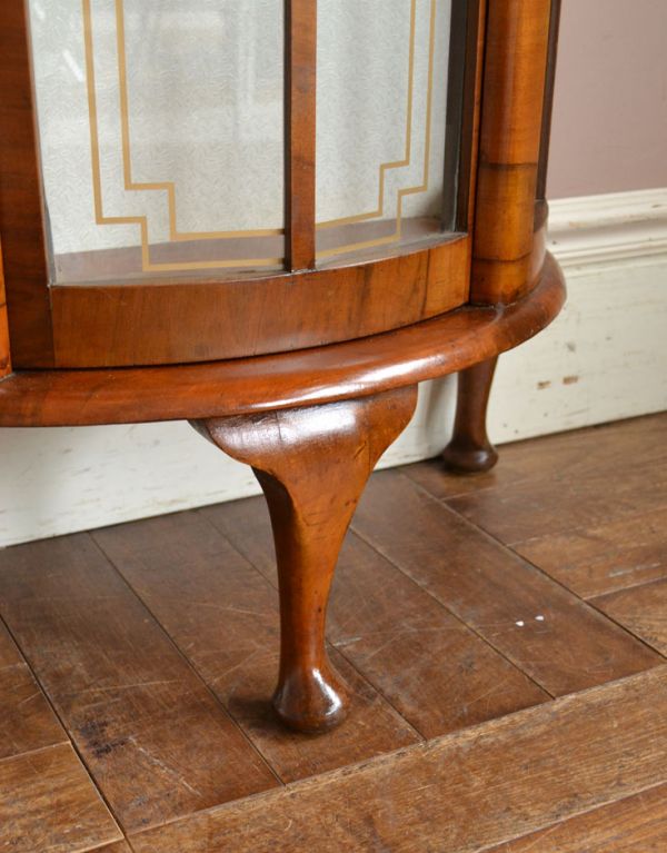 アンティークのキャビネット　アンティーク家具　引き戸タイプのアンティーク英国家具、ガラスキャビネット（ショーケース）。きちんと支えます。(q-476-f)