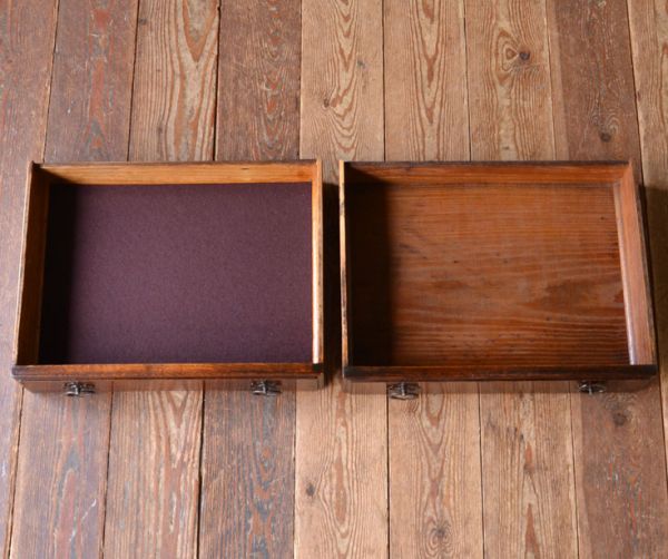 アンティークのキャビネット アンティーク家具 大人っぽいアンティークの英国家具、美しいウェルッシュドレッサー(食器棚)。引き出しは2杯。(q-485-f)