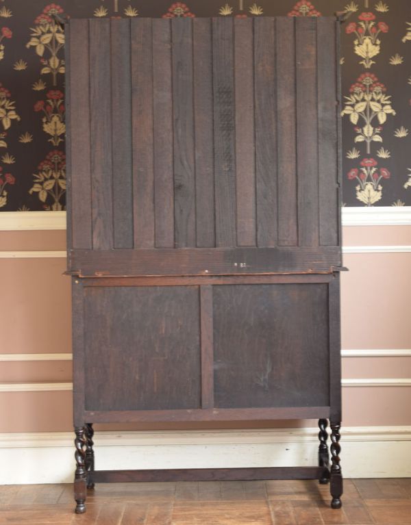 アンティークのキャビネット　アンティーク家具　アンティークの英国家具、引き出し付のウェルッシュドレッサー（食器棚）。キチンとメンテナンスをしているので、裏もキレイな状態です。(q-509-f)