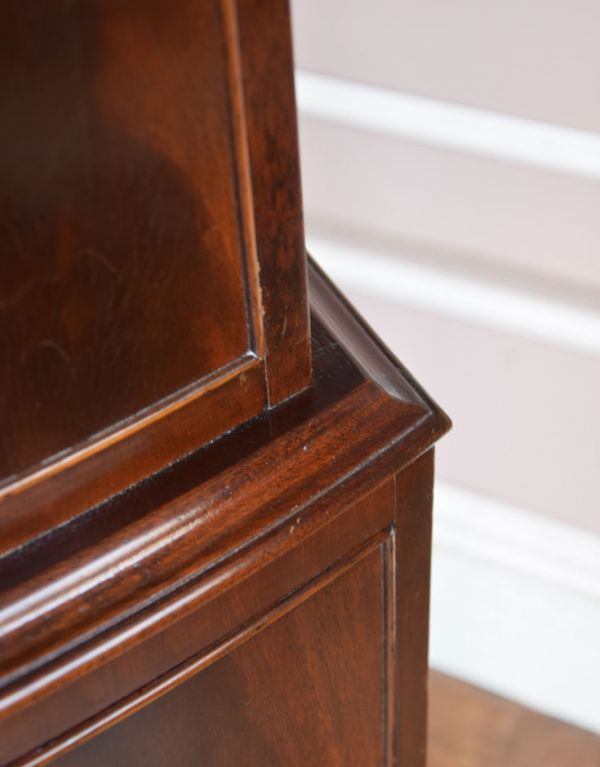 アンティークのチェスト アンティーク家具 引き出しが6杯あるアンティークの収納家具、イギリスのチェスト(トールボーイ)。角もキレイな状態です。(q-514-f)