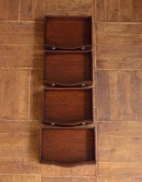 アンティークのチェスト アンティーク家具 高級感のあるアンティーク家具、英国の小さなチェストオブドロワーズ。引き出しは4杯。(q-555-f)