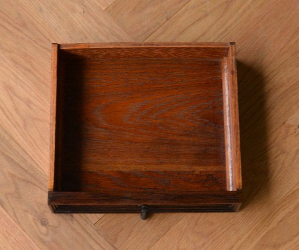 英国クラシックスタイル アンティーク家具 便利なアンティーク英国家具、伸張式のコーヒーテーブル(ゲートレッグテーブル)。引き出しは1杯。(q-562-f)