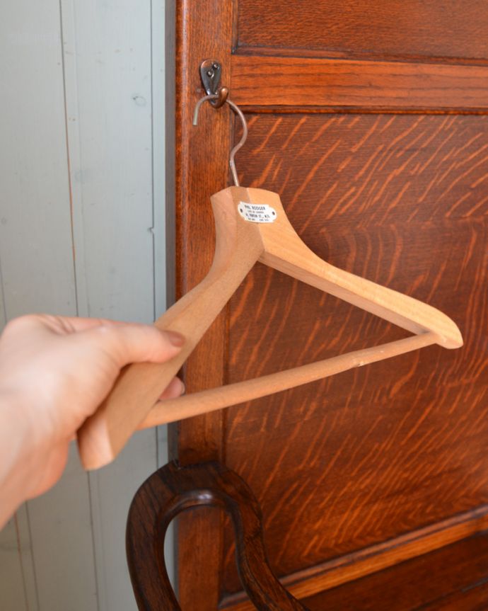 アンティークの玄関収納　アンティーク家具　玄関で使うアンティーク家具、鏡とベンチが付いたホールスタンド。。(q-576-f)