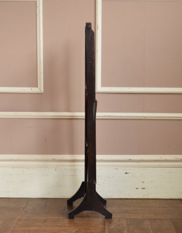 プランツスタンド・ケーキスタンド　アンティーク家具　優雅なアフタヌーンティーアイテム、英国のアンティークケーキスタンド（テーブル）。たたんだときも様になります。(q-580-f)