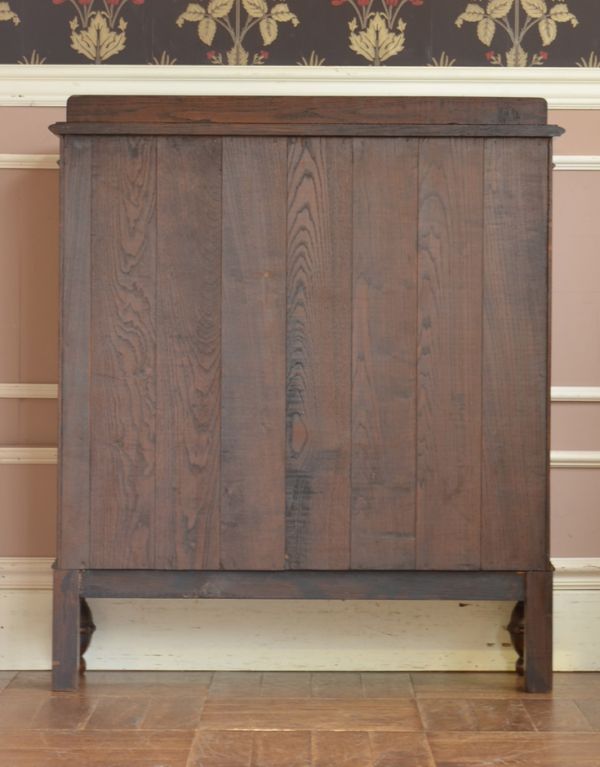 アンティークのキャビネット　アンティーク家具　イギリスから届いたアンティーク家具、木製のブックケース（本棚）。きちんとメンテナンスしてあるので、裏側もキレイです。(q-595-f)