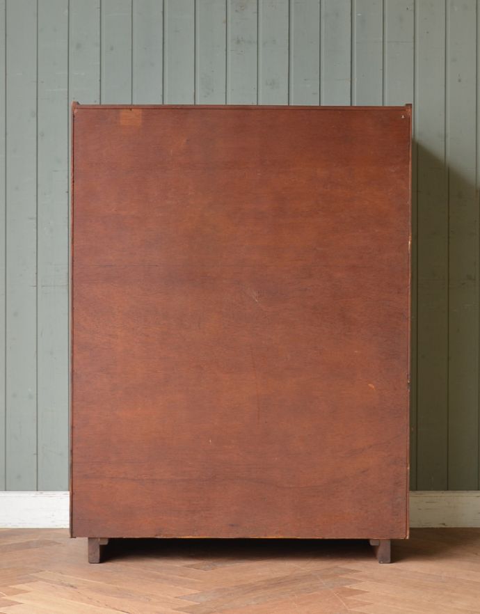 サイドバイサイド　アンティーク家具　イギリスのヴィンテージ家具、ホームオフィス社のデスクキャビネット。きちんとメンテナンスしてあるので、裏側もキレイです。(q-603-f)