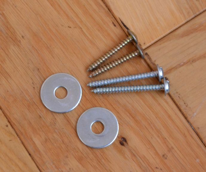 ウォールシェルフ・ウォールハンガー アンティーク家具 お花模様を描いたフレンチスタイルのアンティーク家具、壁に付けるミニテーブル(シェルフ)。壁に付けるビスもセットでお届けします。(q-620-f)