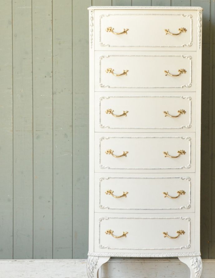 アンティークのチェスト　アンティーク家具　スタイルバツグンのアンティーク家具、フランスの美しいチェストオブドロワーズ。引き出しが６杯あるので、細々したものを収納できます。(q-633-f)