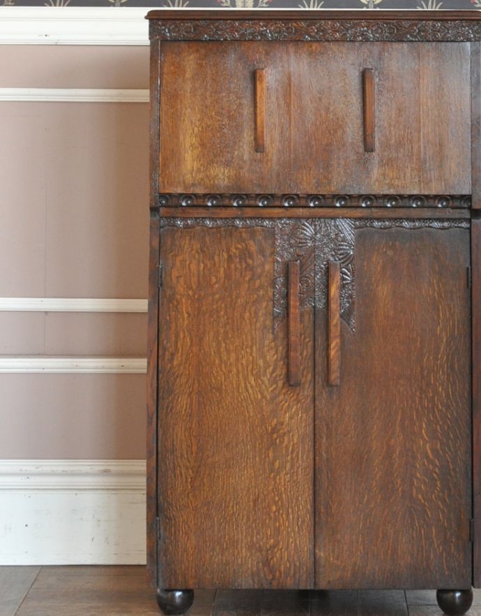 サイドバイサイド　アンティーク家具　両面使える美しいアンティーク英国家具、ライティングビューロー（デスク）。重厚感があって、どこか和の美しさを感じます。(q-635-f)