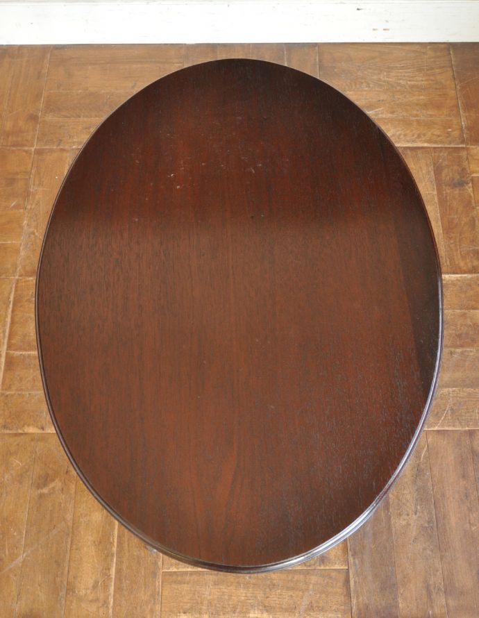 ロイドテーブル　アンティーク家具　美しいアンティークの英国家具、楕円型天板のオケージョナルテーブル。天板です。(q-636-f)