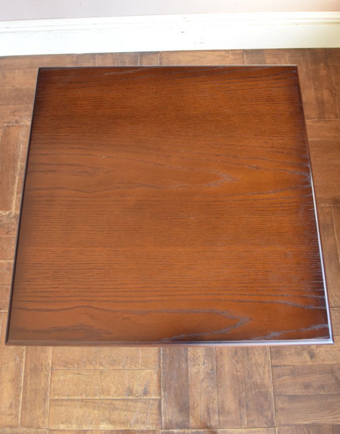 ロイドテーブル　アンティーク家具　英国らしいアンティーク家具、脚が素敵なパブテーブル。天板です。(q-672-f)