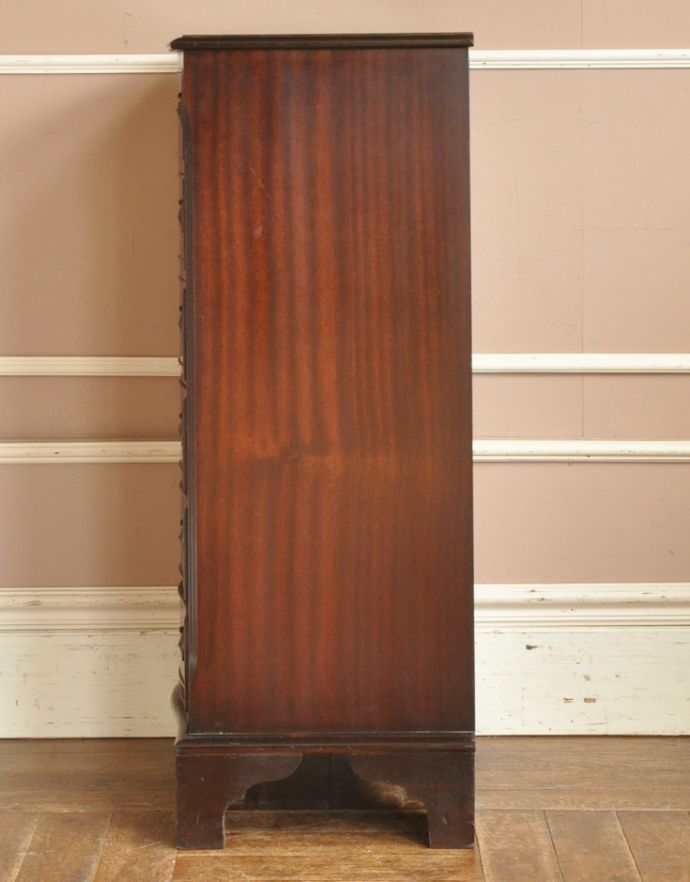 アンティークのチェスト　アンティーク家具　英国のアンティーク収納家具、6杯の引き出しの付いたマホガニー材のチェストオブドロワーズ。サイドから見ても絵になります。(q-676-f)