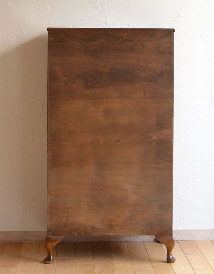 アンティークのチェスト アンティーク家具 英国のアンティーク収納家具、たっぷり引き出しの付いたウォルナット材のチェストオブドロワーズ。きちんとメンテナンスしてあるので、裏側もキレイです。(q-692-f)