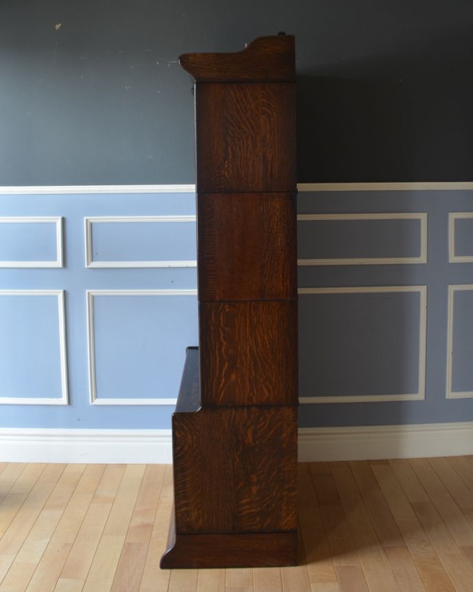 アンティークのキャビネット アンティーク家具 アンティーク英国家具、女性にもオススメしたい美しい彫りの付いたスタッキングブックケース。木製で丈夫です。(q-750-f)