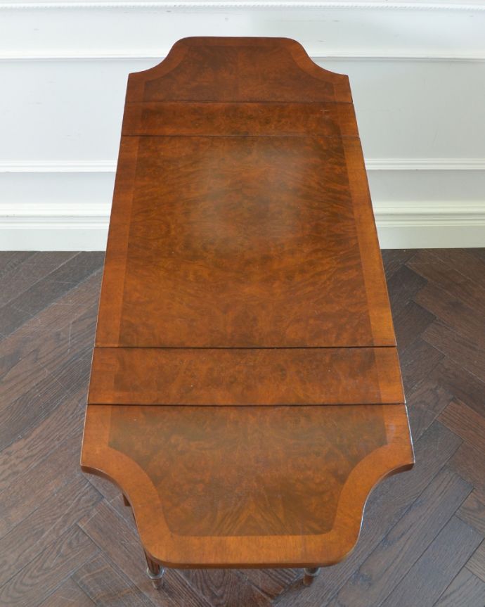 アンティークのチェスト　アンティーク家具　英国の便利なアンティーク家具、伸張式の素敵なソーイングボックス。天板も木目がキレイです。(q-760-f)