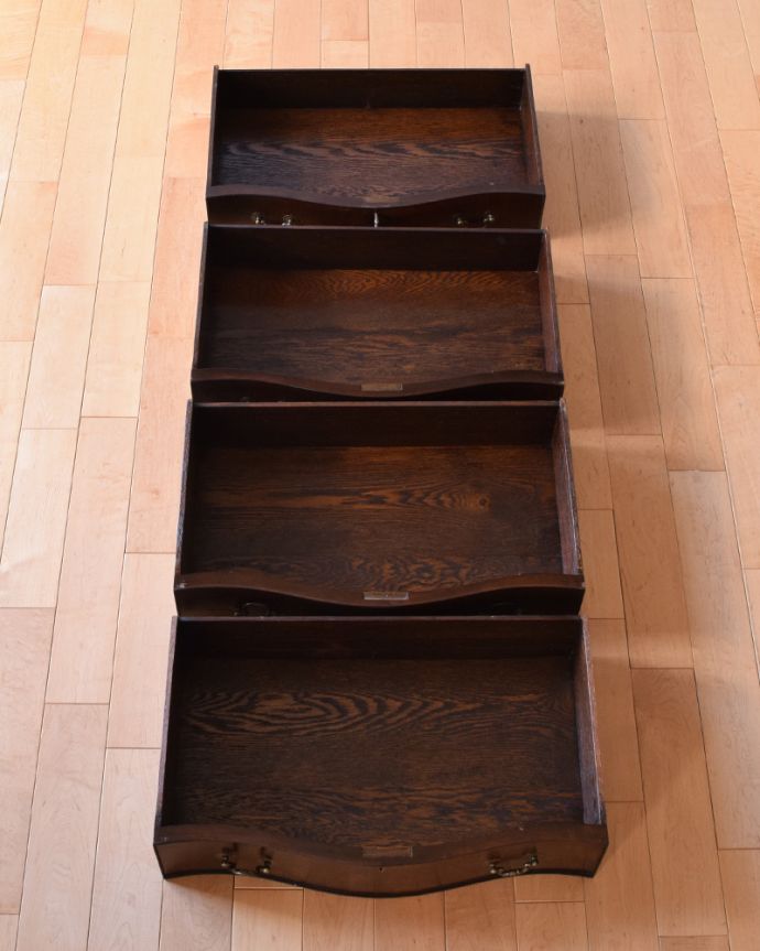 アンティークのチェスト アンティーク家具 コンパクトサイズのチェストオブドロワーズ、アンティークの英国家具。引き出しは4杯。(q-817-f)